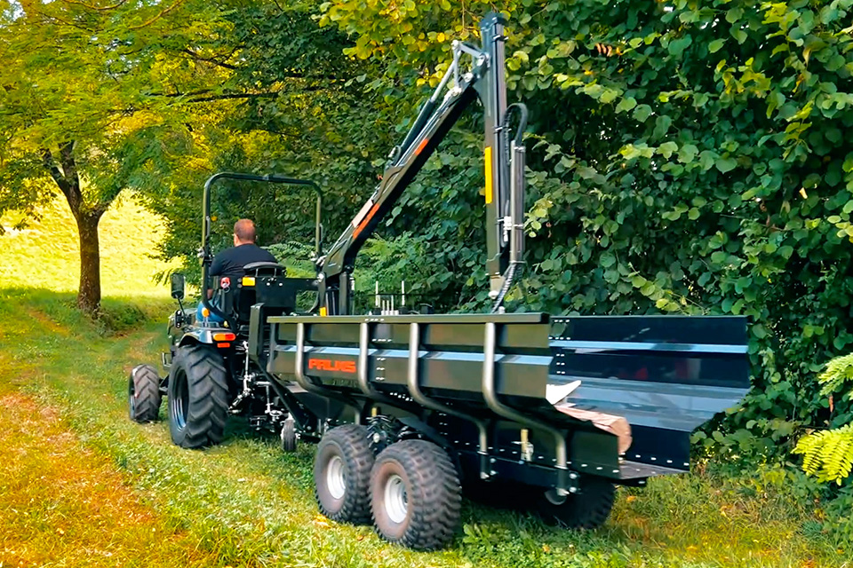 Palms ATV 1.42 log crane with 2D log trailer